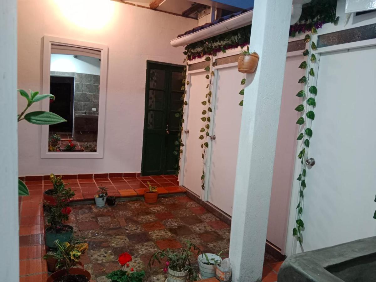 Casa De Lourdes - La Candelaria Bogotá Esterno foto